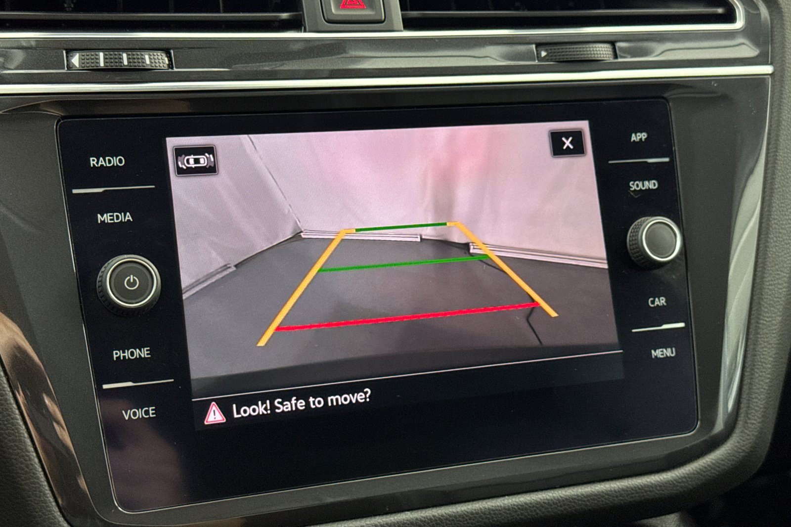 Used 2022 Volkswagen Tiguan SE FWD image 20