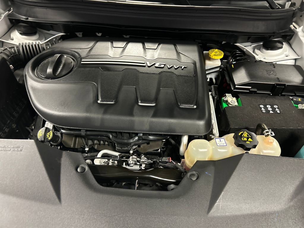 Used 2020 Jeep Cherokee Limited AWD/4WD image 25