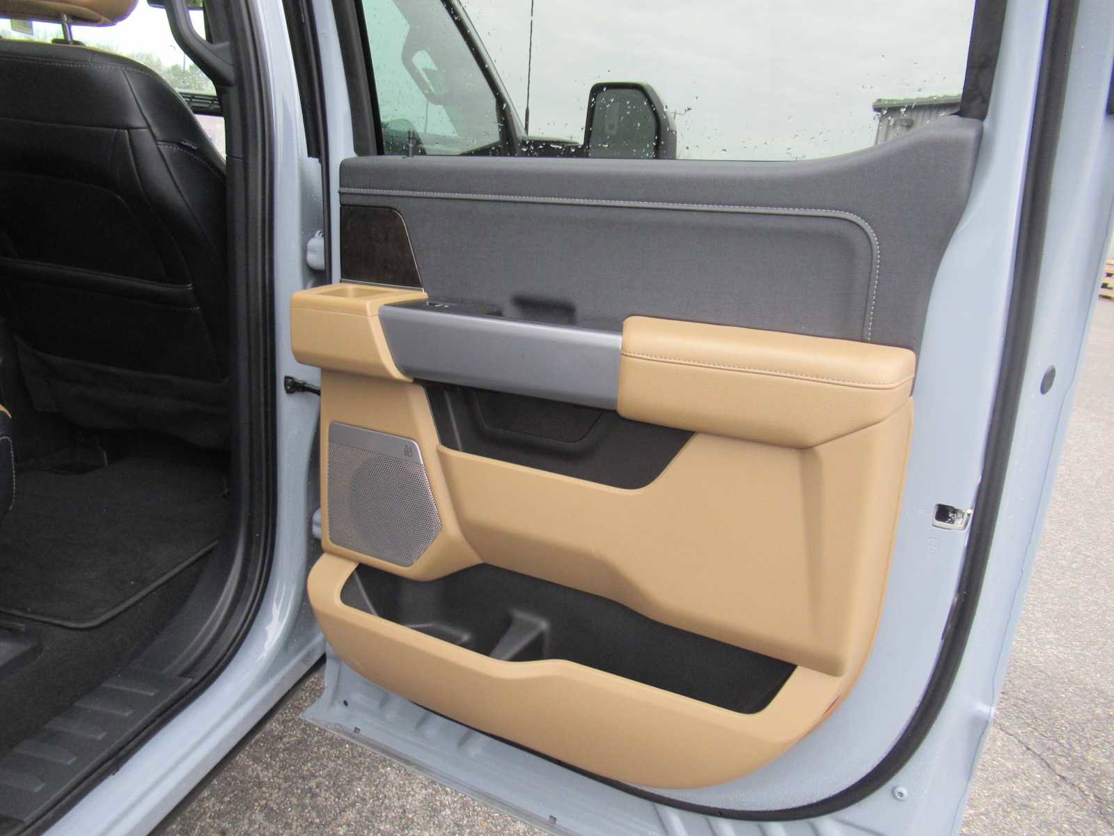 Used 2024 Ford F250 Lariat image 19