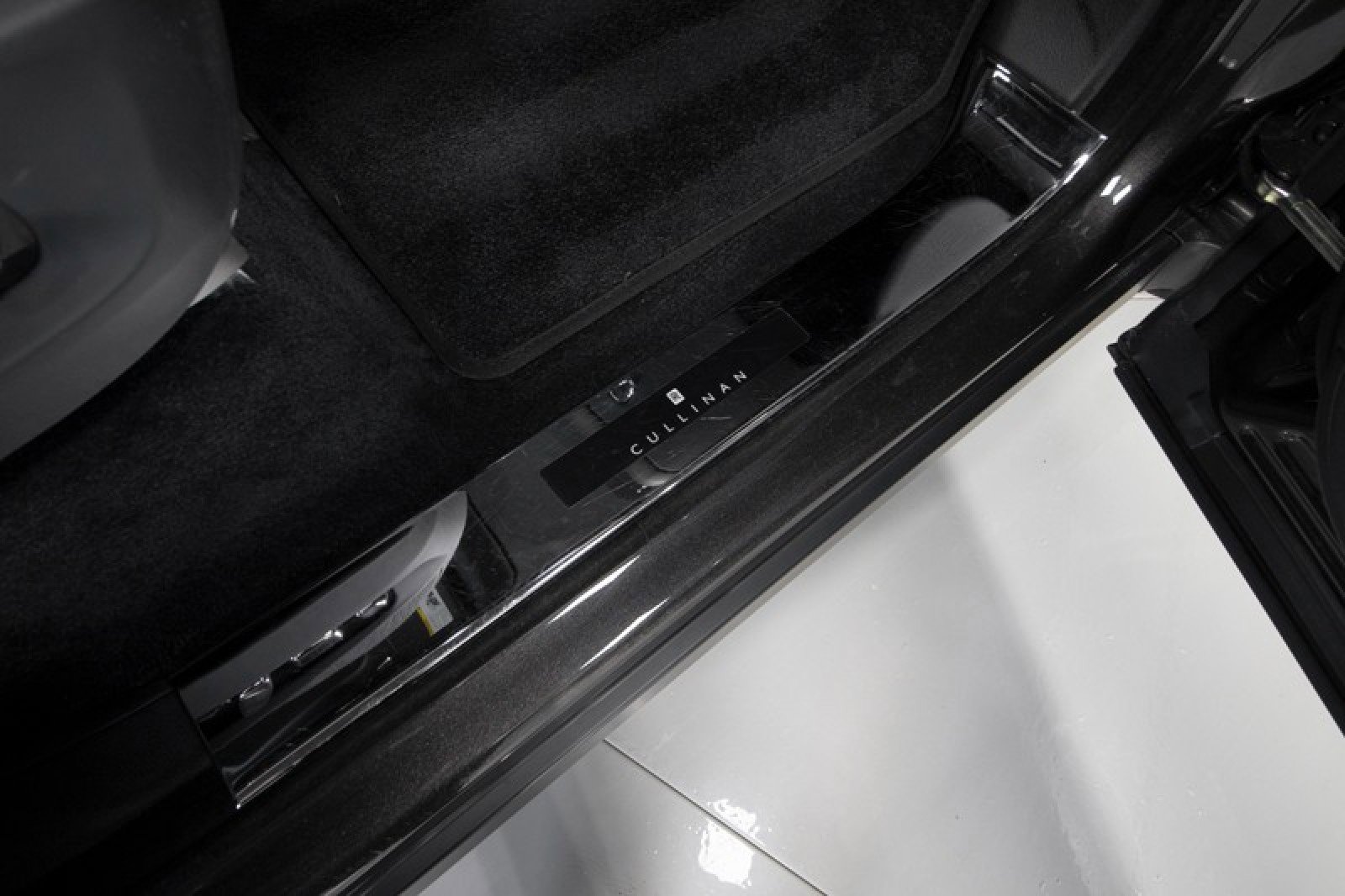 Used 2019 Rolls-Royce Cullinan image 53