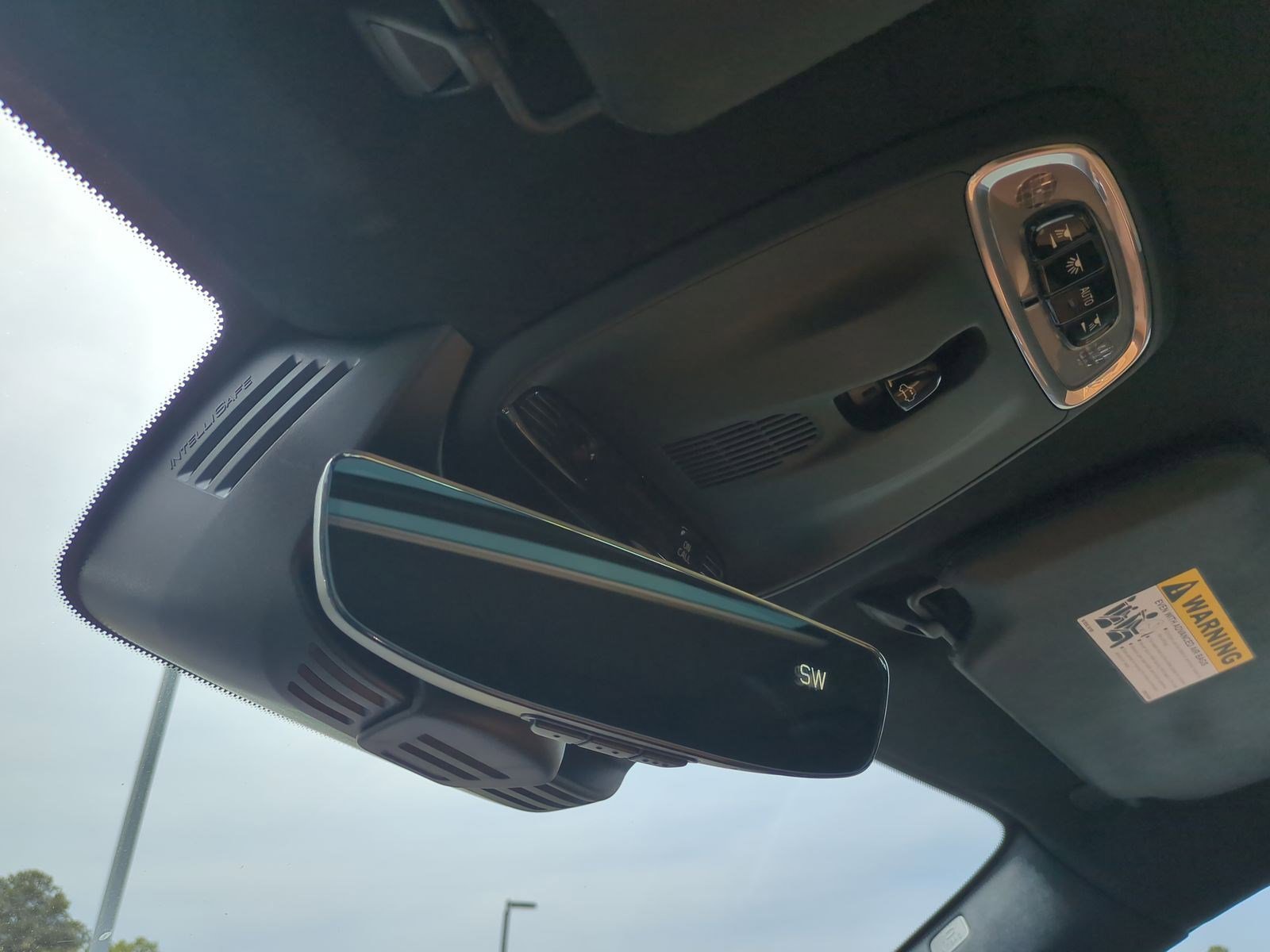 Used 2021 Volvo XC90 T6 Inscription w/ Lounge Package image 27