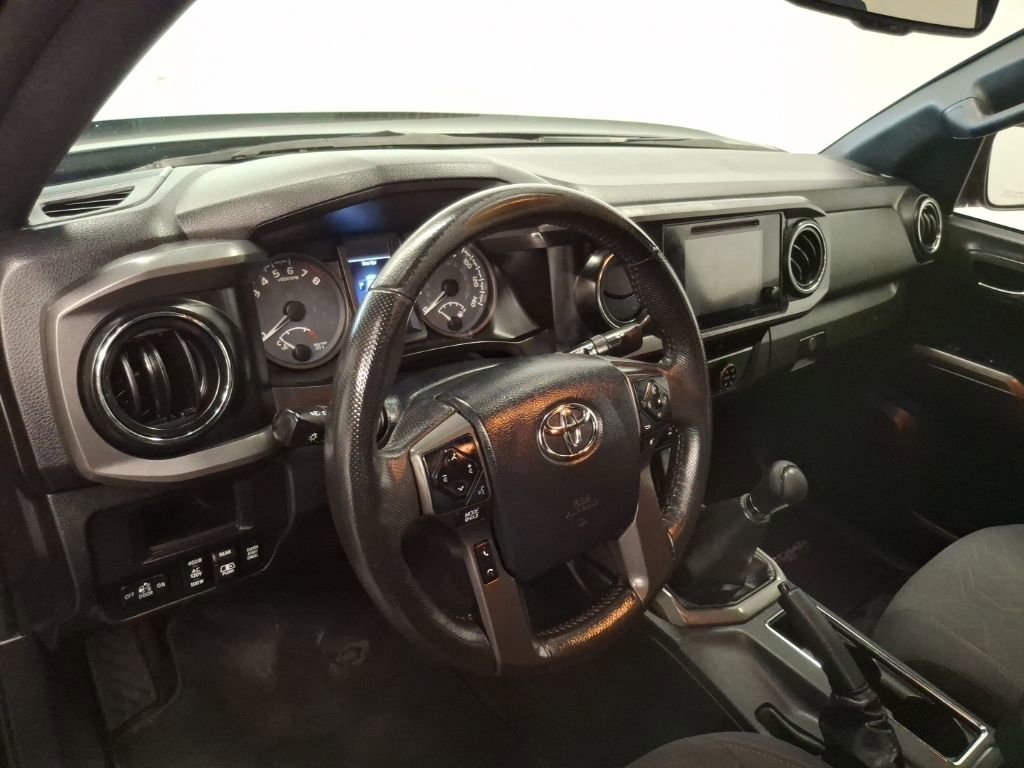 Used 2017 Toyota Tacoma TRD Off-Road w/ Tow Package image 16