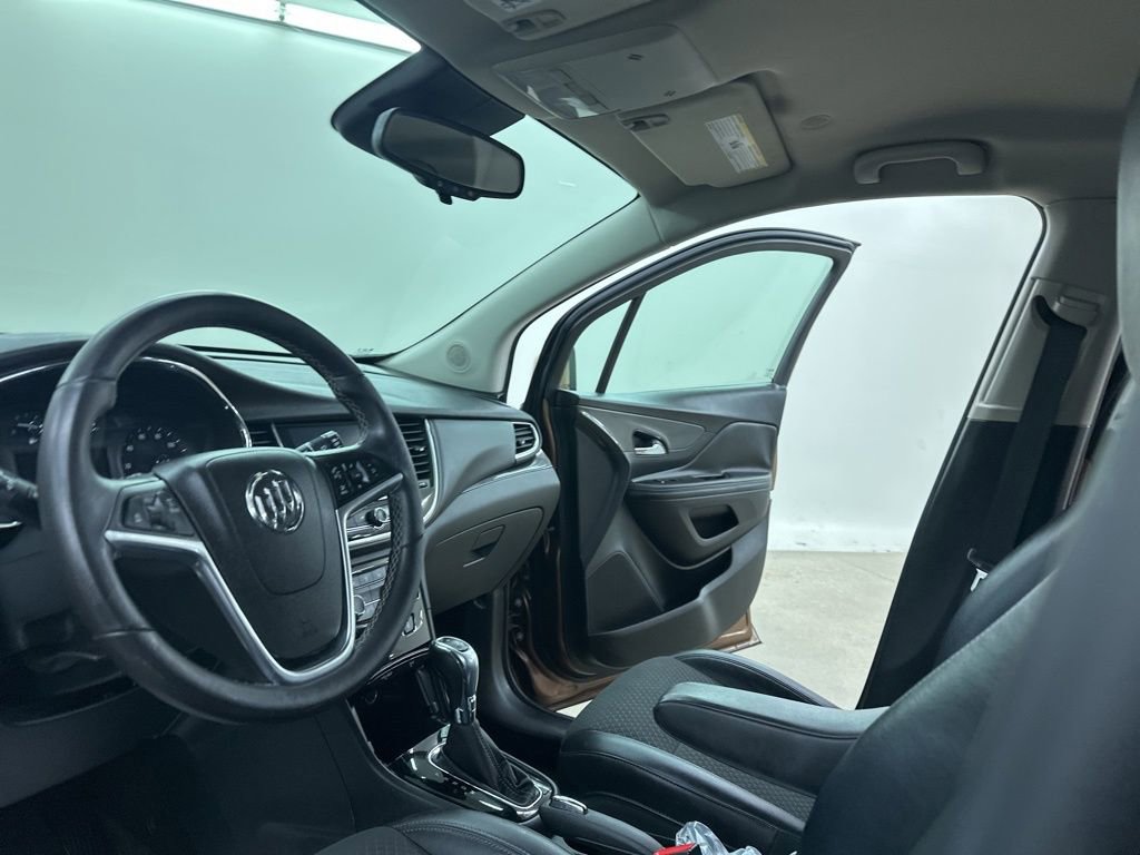 Used 2017 Buick Encore Preferred image 28
