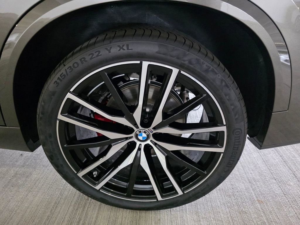 New 2026 BMW X5 xDrive40i w/ M Sport Package AWD/4WD image 6