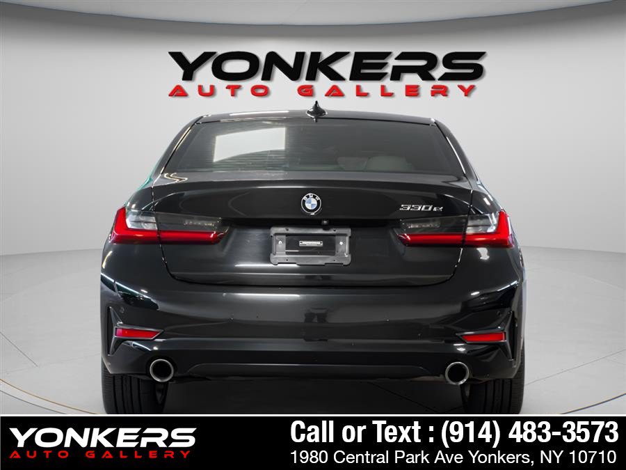 Used 2021 BMW 330e w/ Convenience Package RWD image 6