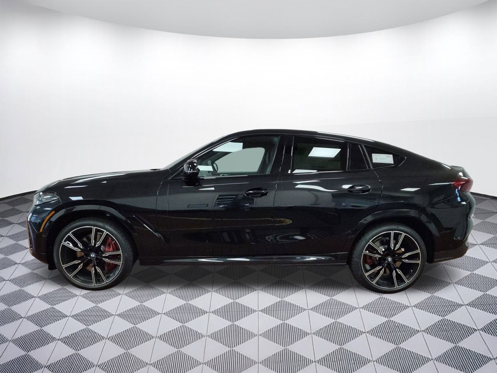 New 2026 BMW X6 M60i image 2