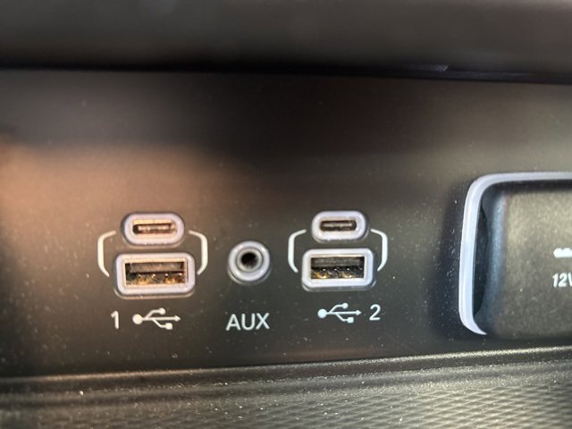 Used 2023 Jeep Grand Cherokee L Laredo w/ Luxury Tech Group I image 13