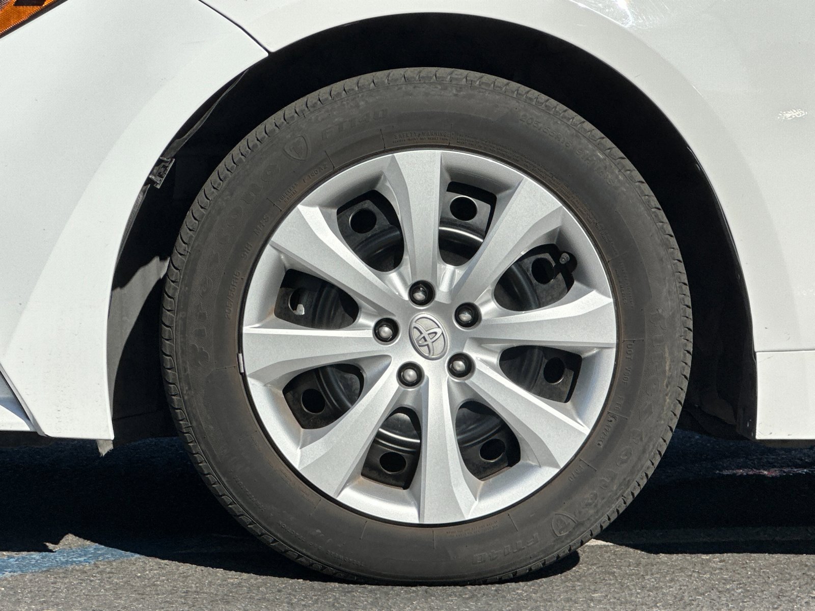 Used 2024 Toyota Corolla LE image 21