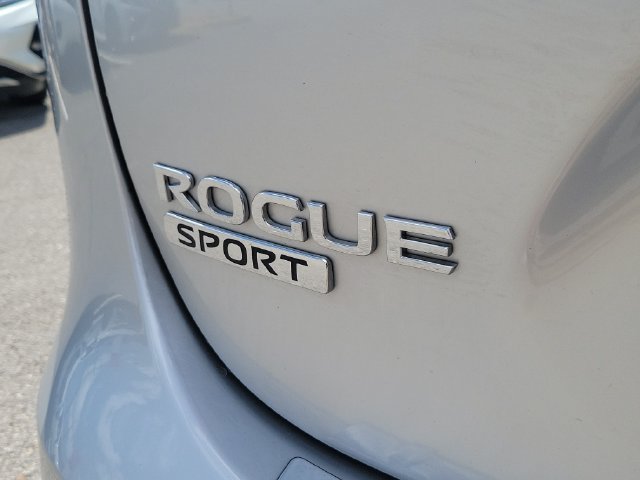 Certified 2021 Nissan Rogue Sport SV w/ Technology Package FWD image 8