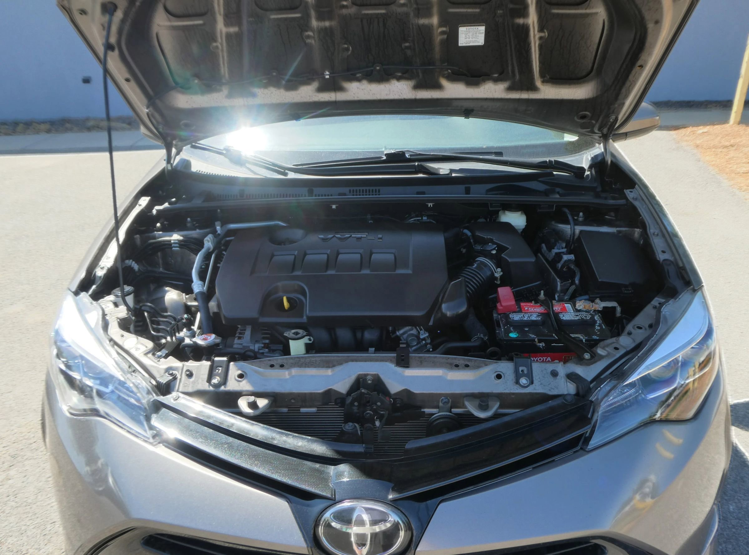 Used 2017 Toyota Corolla XLE FWD image 36