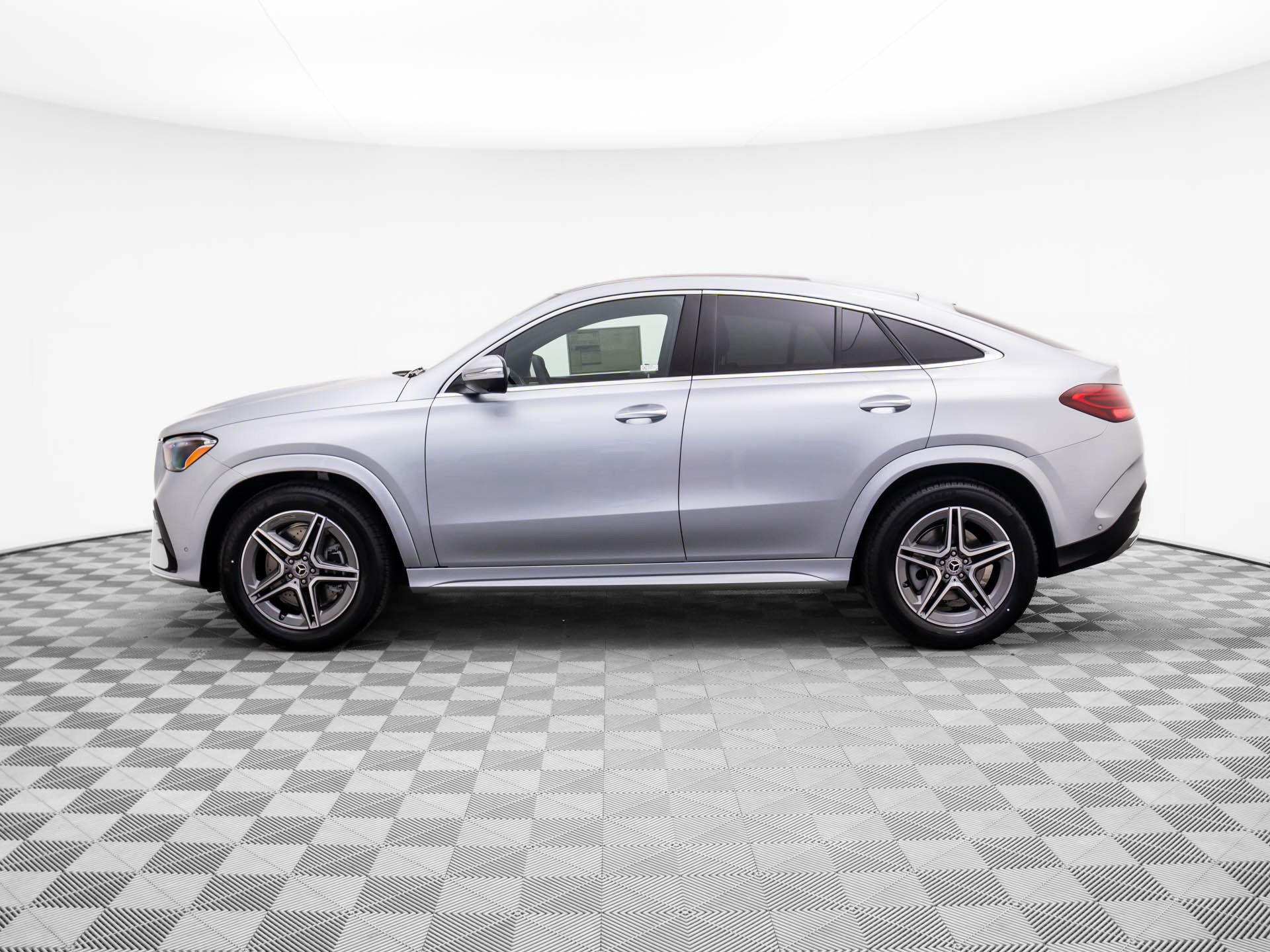 New 2026 Mercedes-Benz GLE 450 4MATIC Coupe image 2