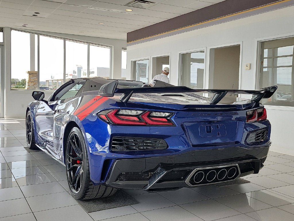 New 2027 Chevrolet Corvette Grand Sport w/ Z52 Sport Performance Package RWD image 5