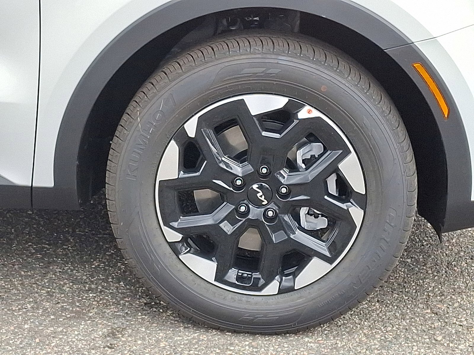 New 2026 Kia Sorento S image 6