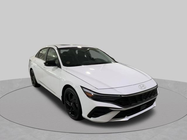 New 2026 Hyundai Elantra SEL Sport Premium FWD image 2