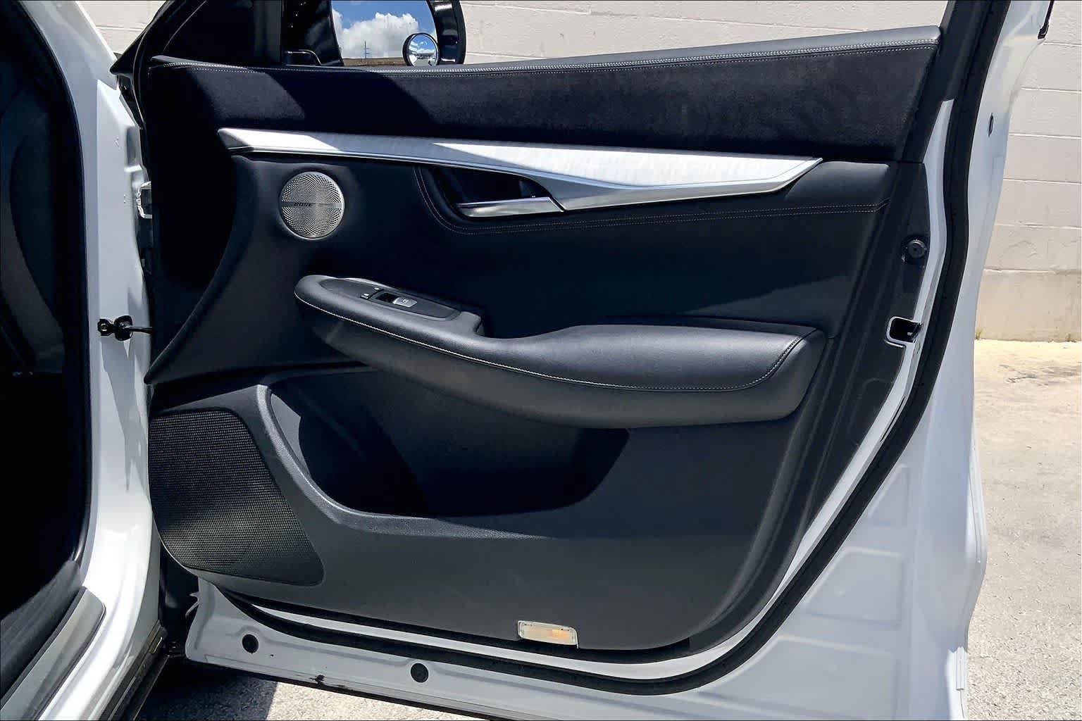 Used 2019 INFINITI QX50 Essential w/ Sensory Package FWD image 28