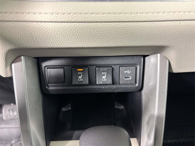 Used 2024 Toyota Corolla Cross XLE image 21