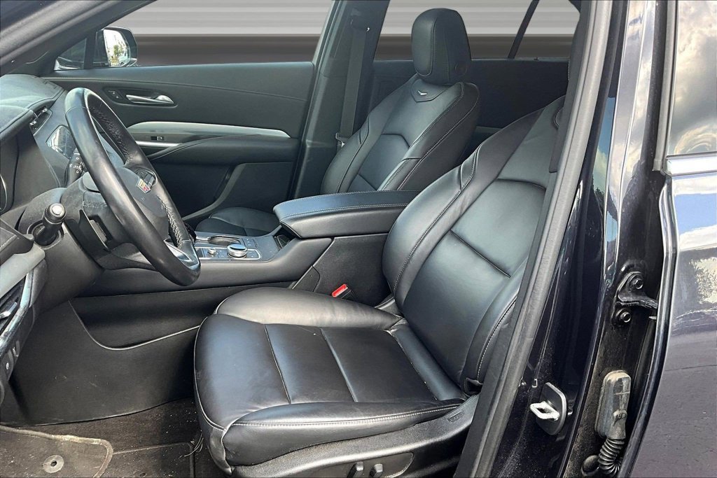 Certified 2023 Cadillac XT4 Premium Luxury w/ Cold Weather Package AWD/4WD image 20