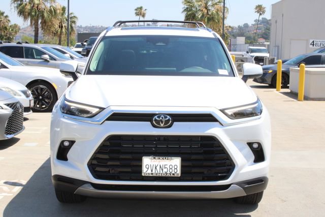 Used 2025 Toyota Grand Highlander AWD Hybrid image 2