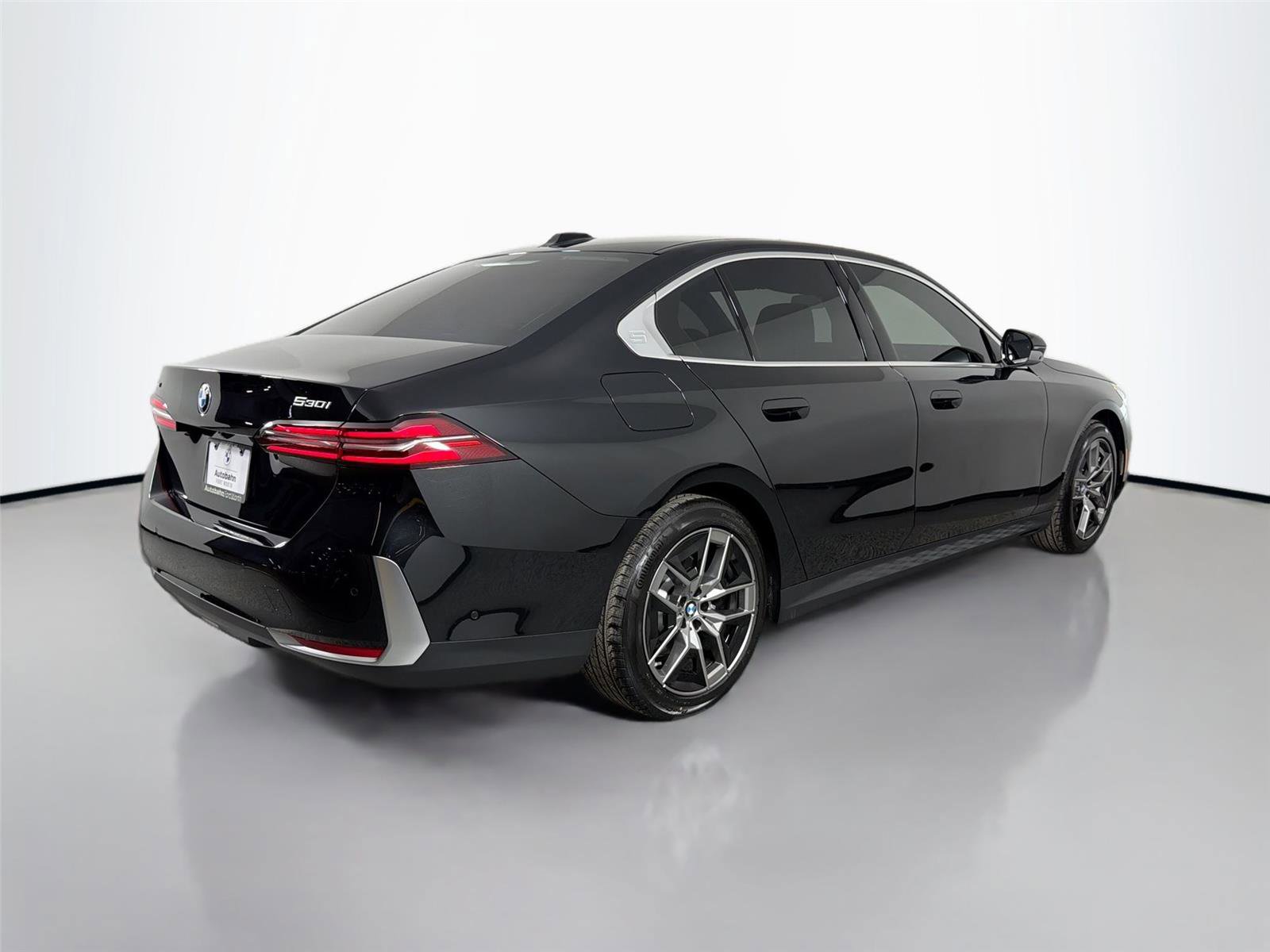 New 2026 BMW 530i xDrive w/ Premium Package AWD/4WD image 6