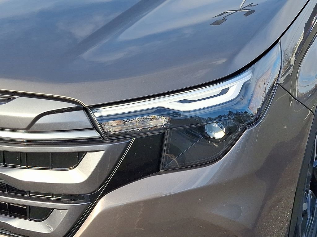 Certified 2025 Subaru Forester Premium image 12