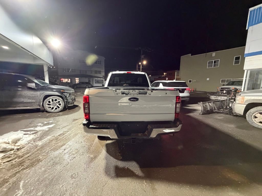 Used 2022 Ford F250 XLT image 4