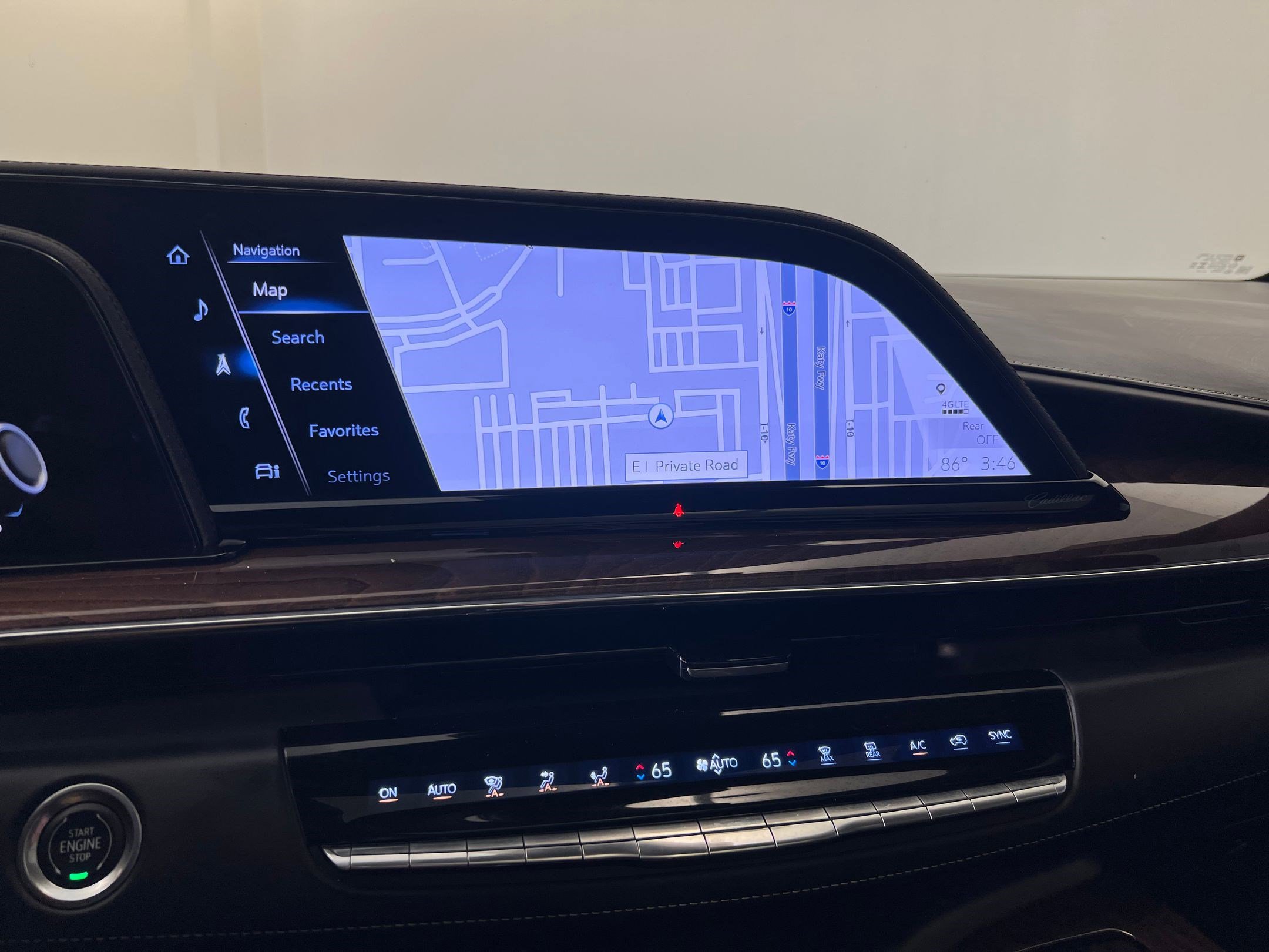 Used 2023 Cadillac Escalade Sport Platinum w/ Heavy-Duty Trailer Package image 27