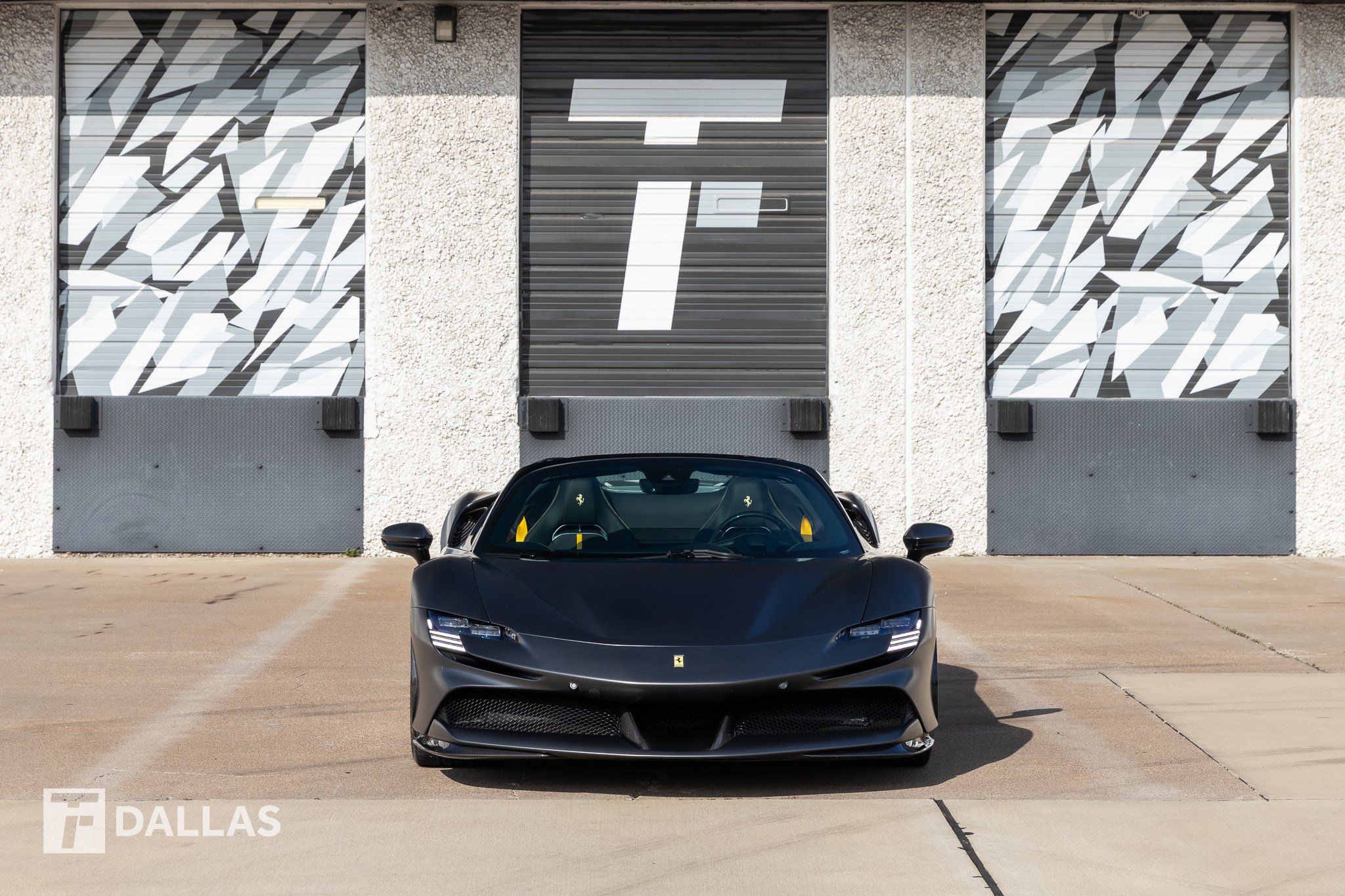 Used 2025 Ferrari SF90 Spider Spider image 3