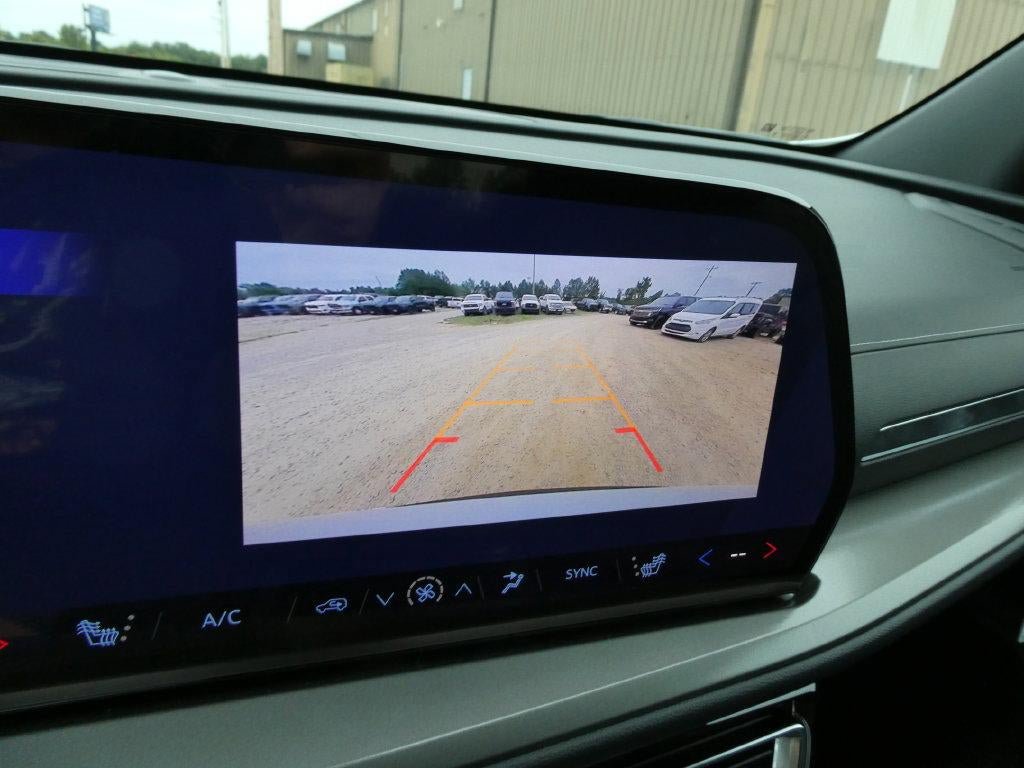 New 2027 Chevrolet Traverse LT AWD/4WD image 28