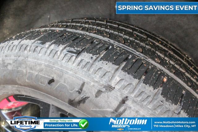 Used 2023 Chevrolet Traverse Premier w/ Redline Edition image 12