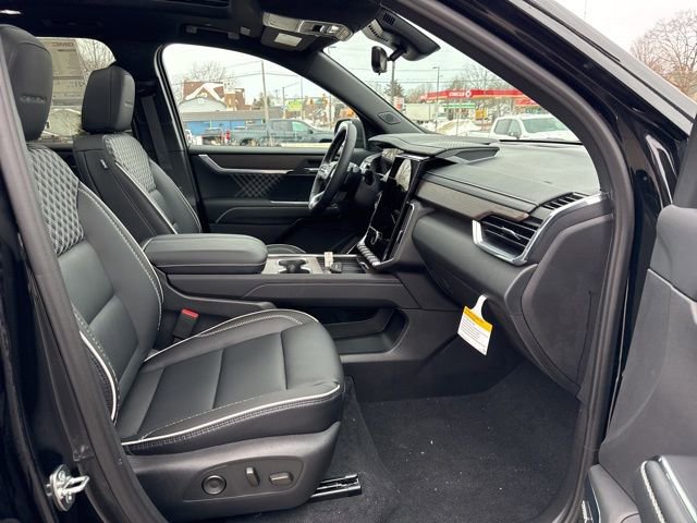 New 2026 GMC Acadia Denali w/ Super Cruise Package AWD/4WD image 9