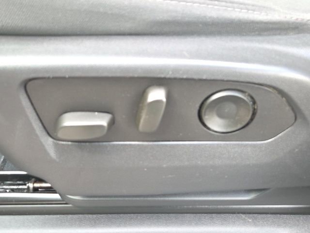 Used 2022 Chevrolet Silverado 1500 Custom AWD/4WD image 22