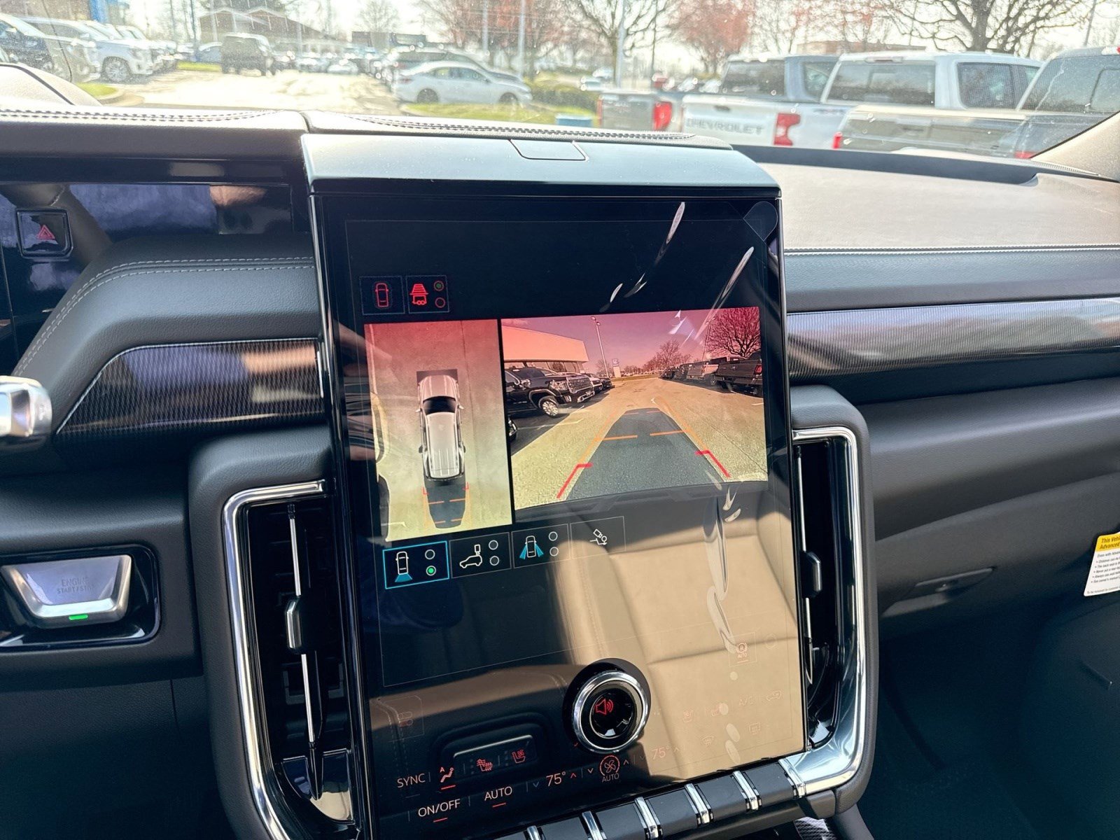 New 2026 GMC Yukon Elevation w/ Elevation Premium Package AWD/4WD image 18