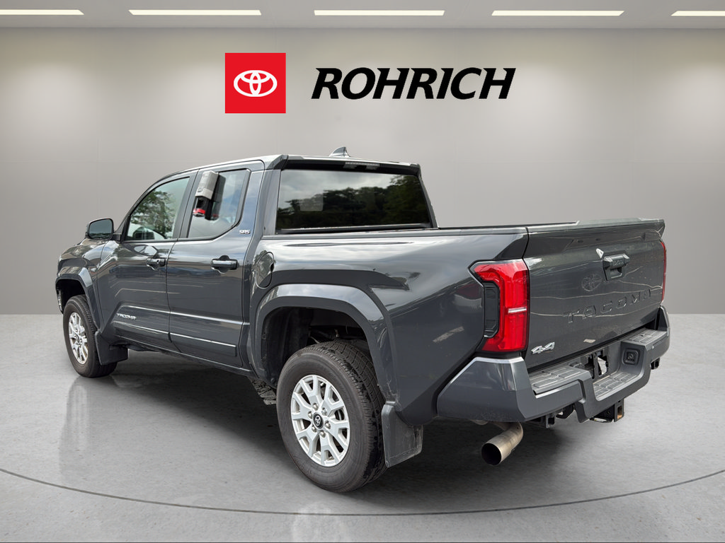 Certified 2025 Toyota Tacoma SR5 AWD/4WD image 8
