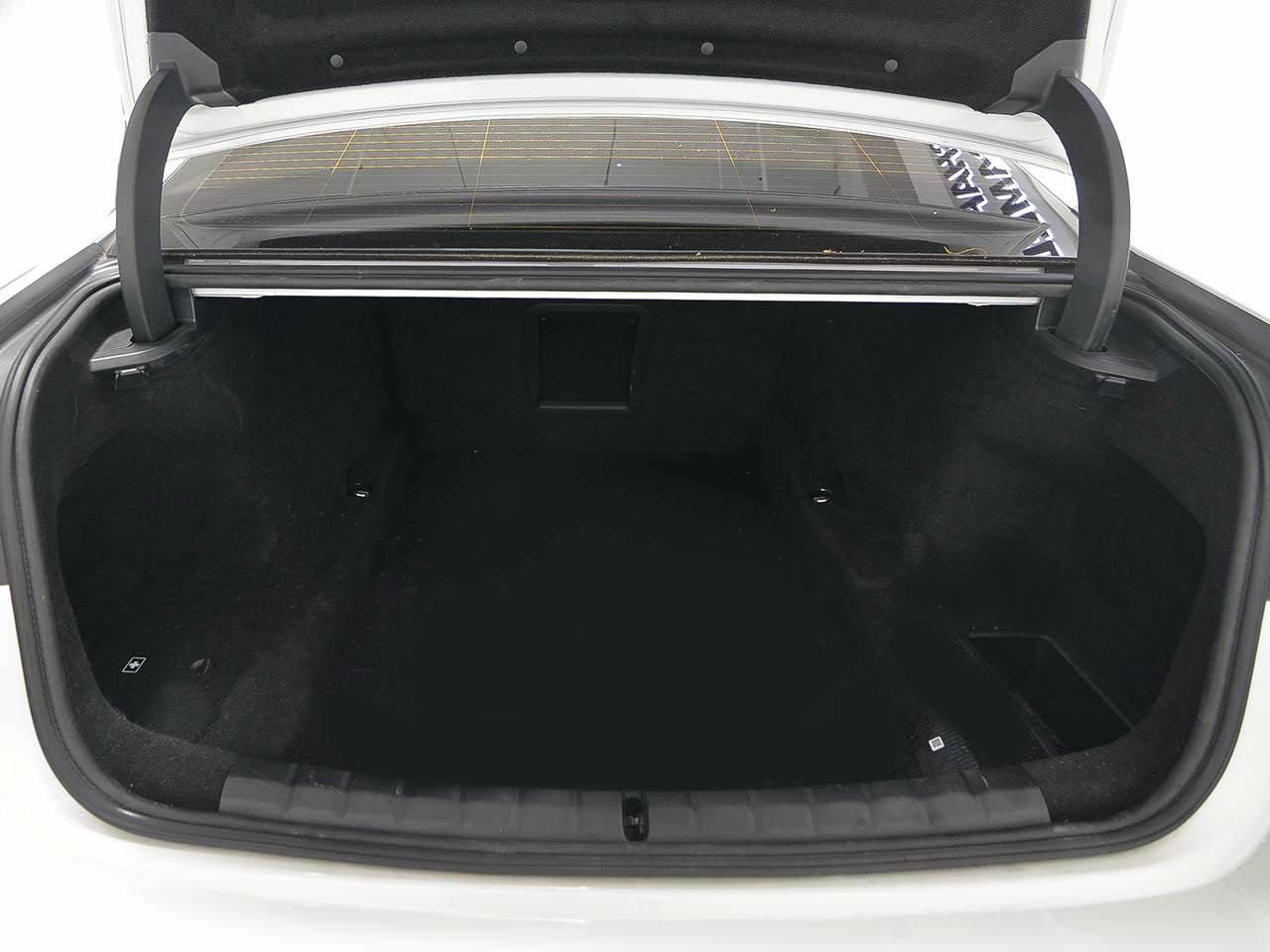 Certified 2023 BMW 740i RWD image 12
