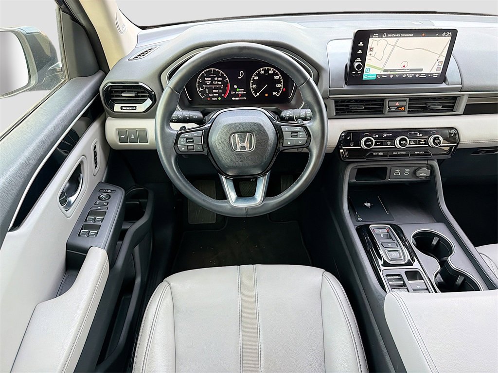 Used 2024 Honda Pilot Touring image 24