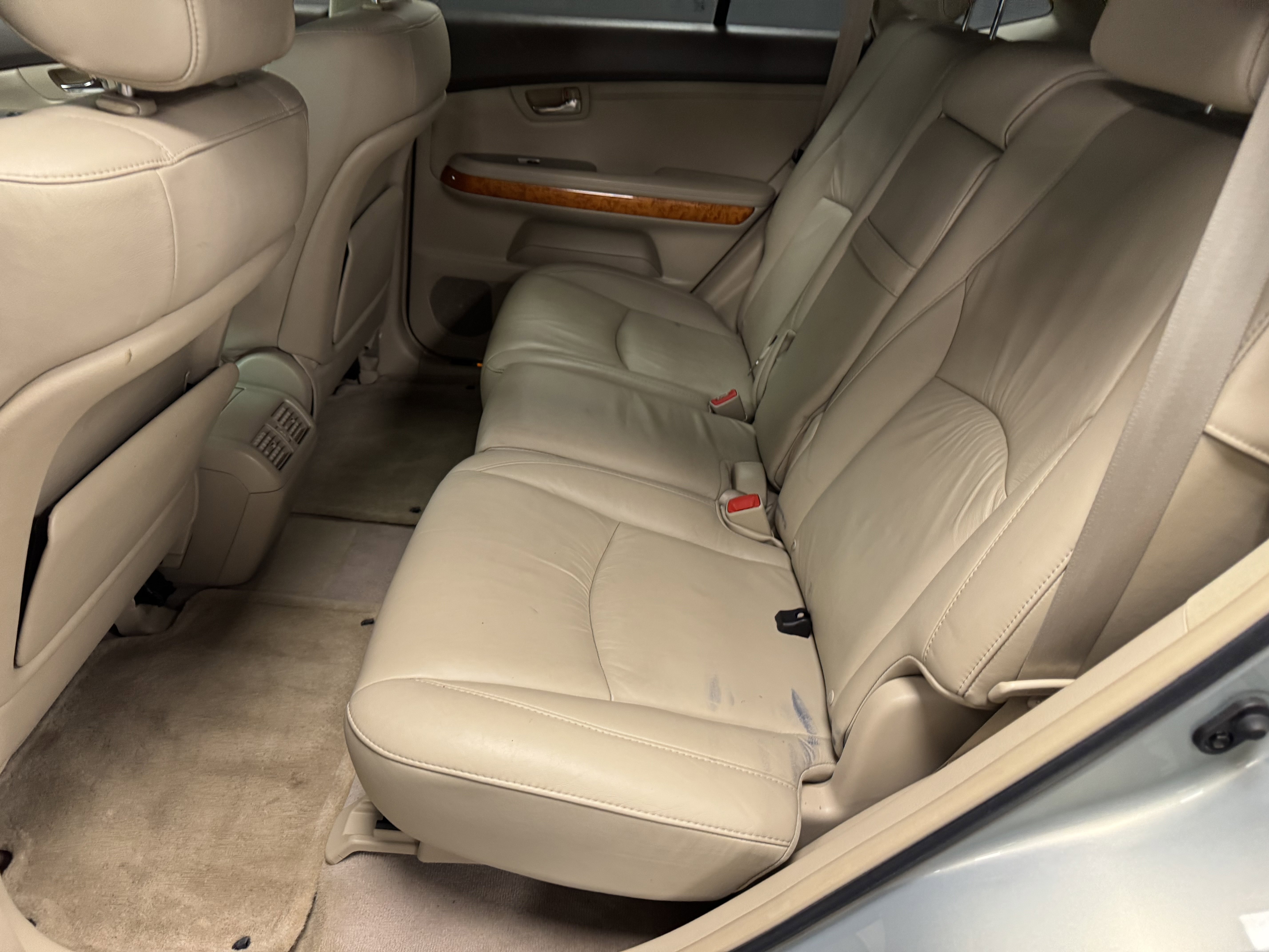 Used 2006 Lexus RX 330 FWD image 12