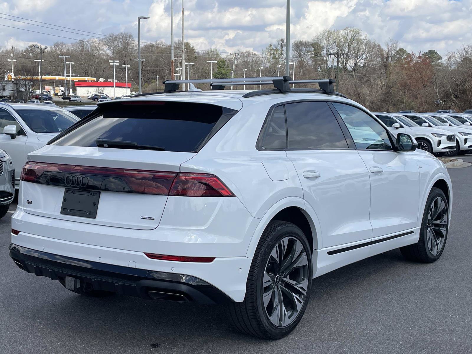 Used 2025 Audi Q8 Premium Plus image 7