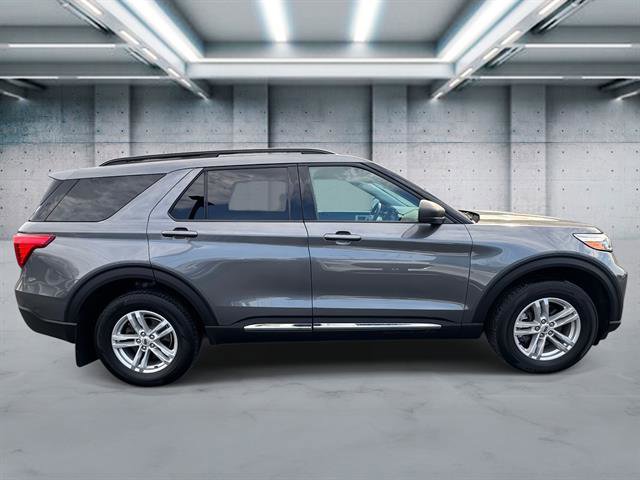 Used 2022 Ford Explorer XLT AWD/4WD image 5