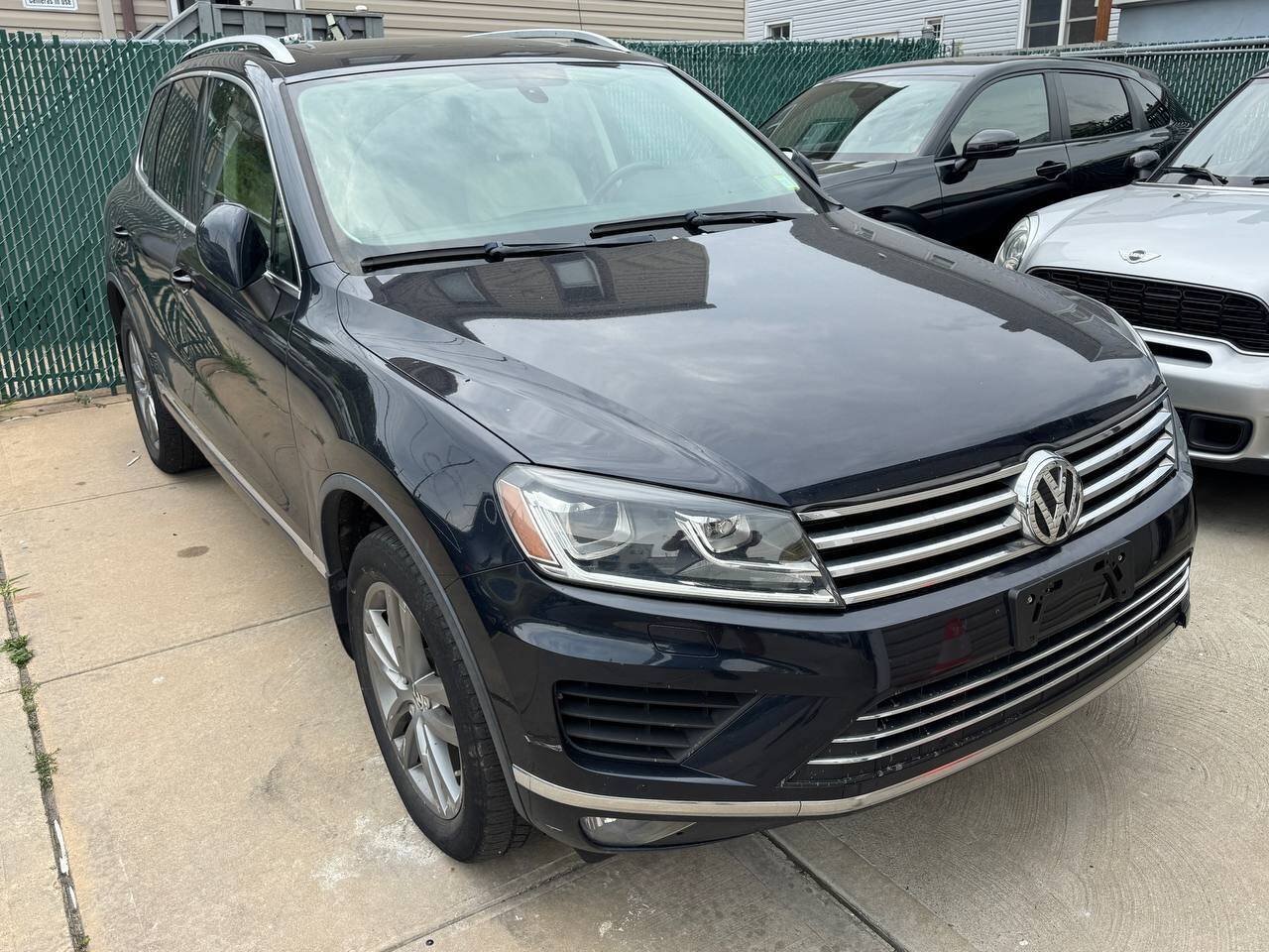 Used 2015 Volkswagen Touareg VR6