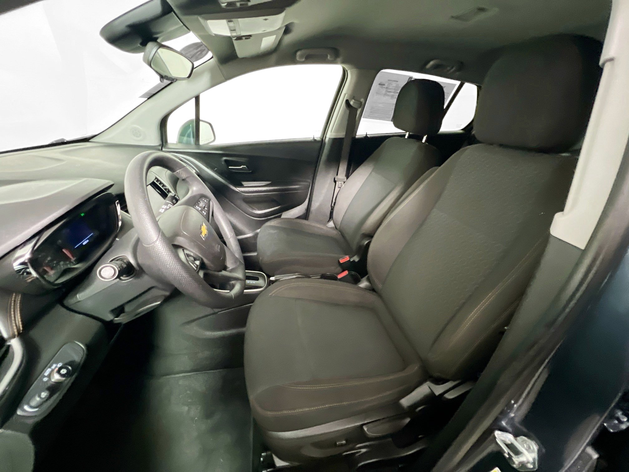 Used 2021 Chevrolet Trax LS w/ Tint and Cruise Package image 14