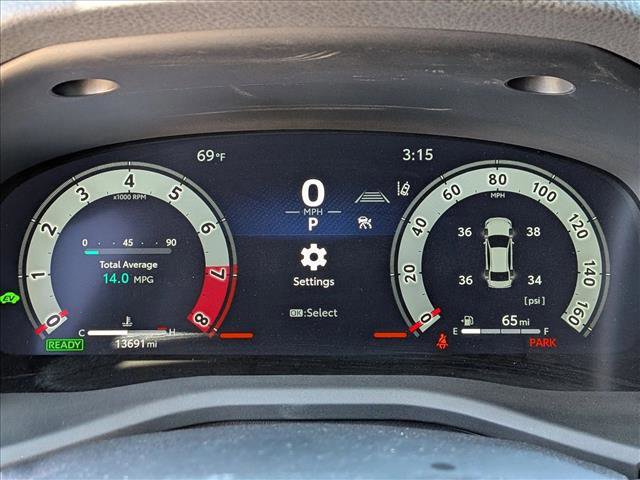 Used 2025 Toyota Camry XSE FWD image 11
