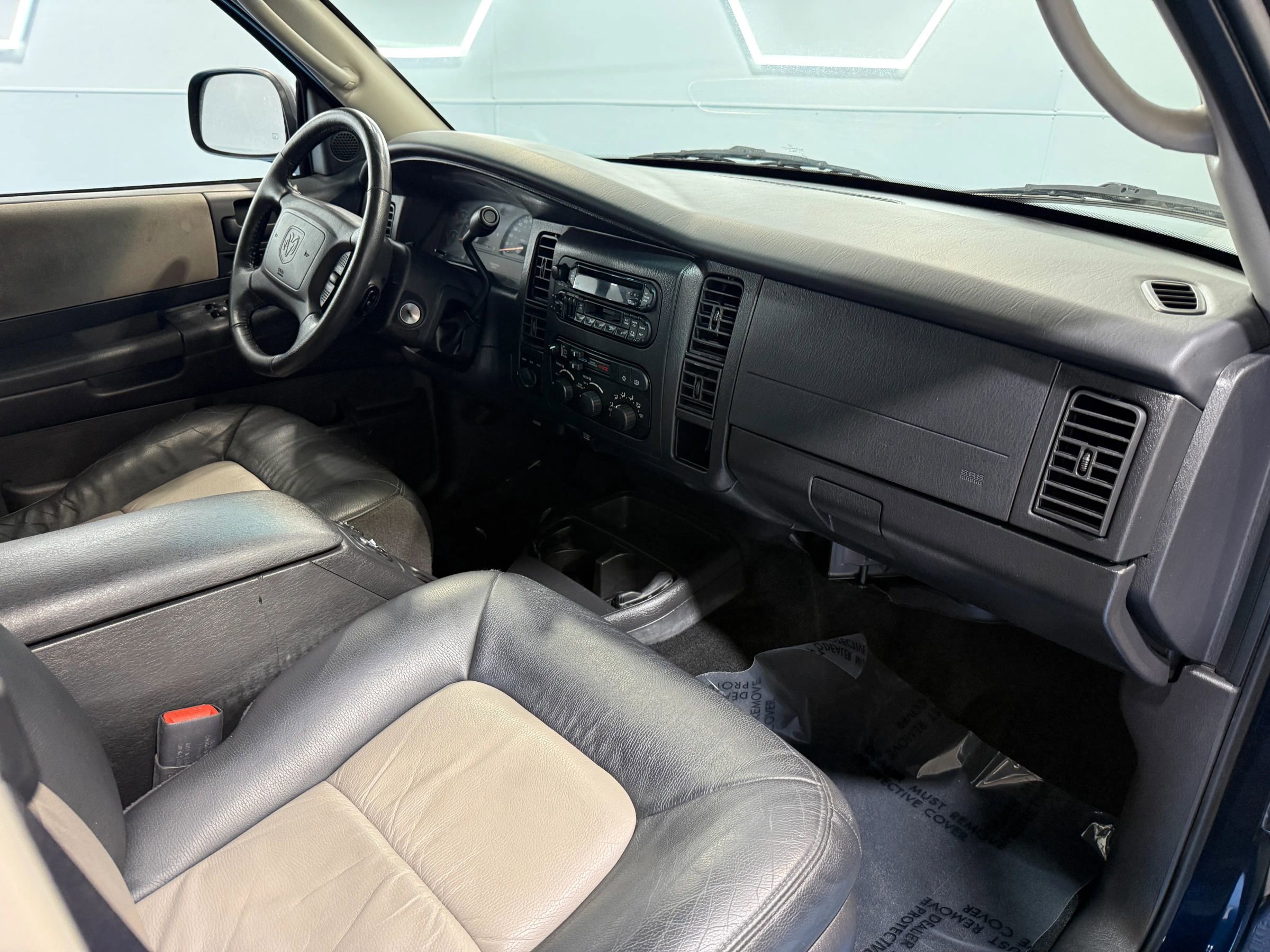 Used 2001 Dodge Durango R/T image 10