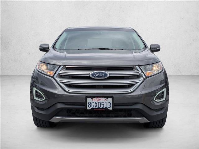 Used 2018 Ford Edge Titanium w/ Technology Package FWD image 2