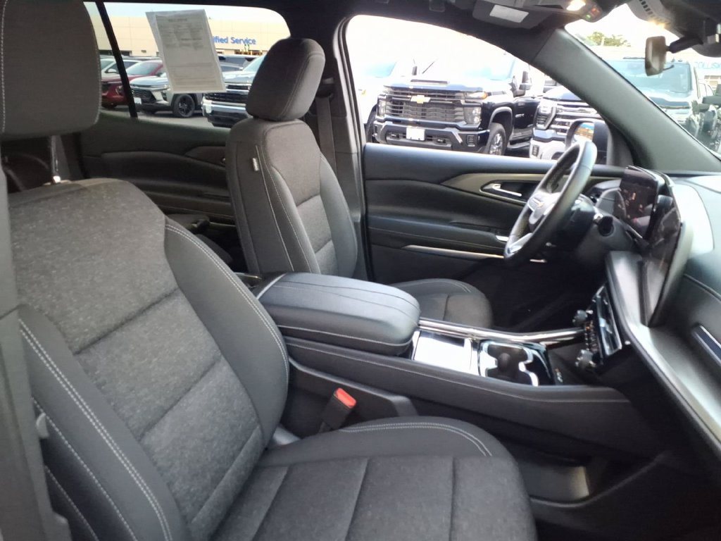 Certified 2024 Chevrolet Traverse LT AWD/4WD image 15