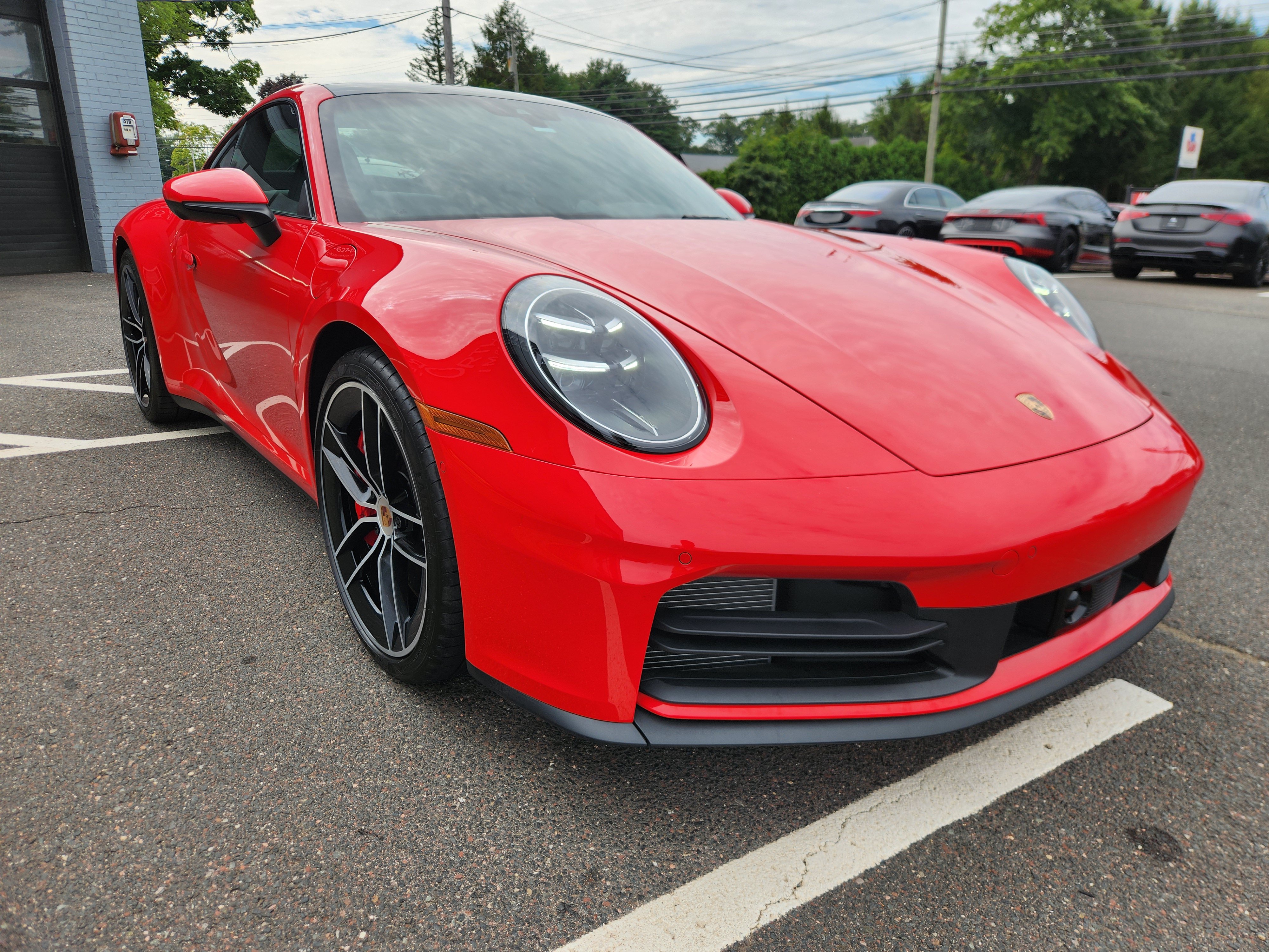 Used 2025 Porsche 911 Carrera S RWD image 11
