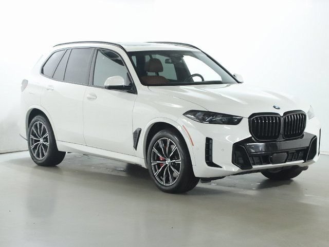 Used 2024 BMW X5 xDrive40i w/ M Sport Package AWD/4WD image 10