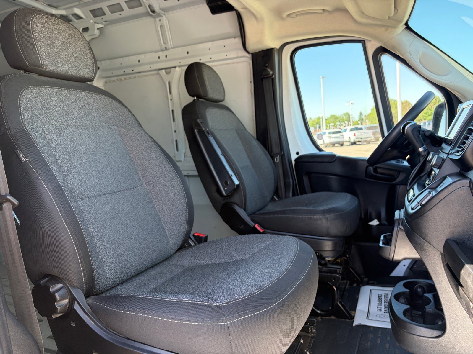 Used 2023 RAM ProMaster 2500 FWD image 34