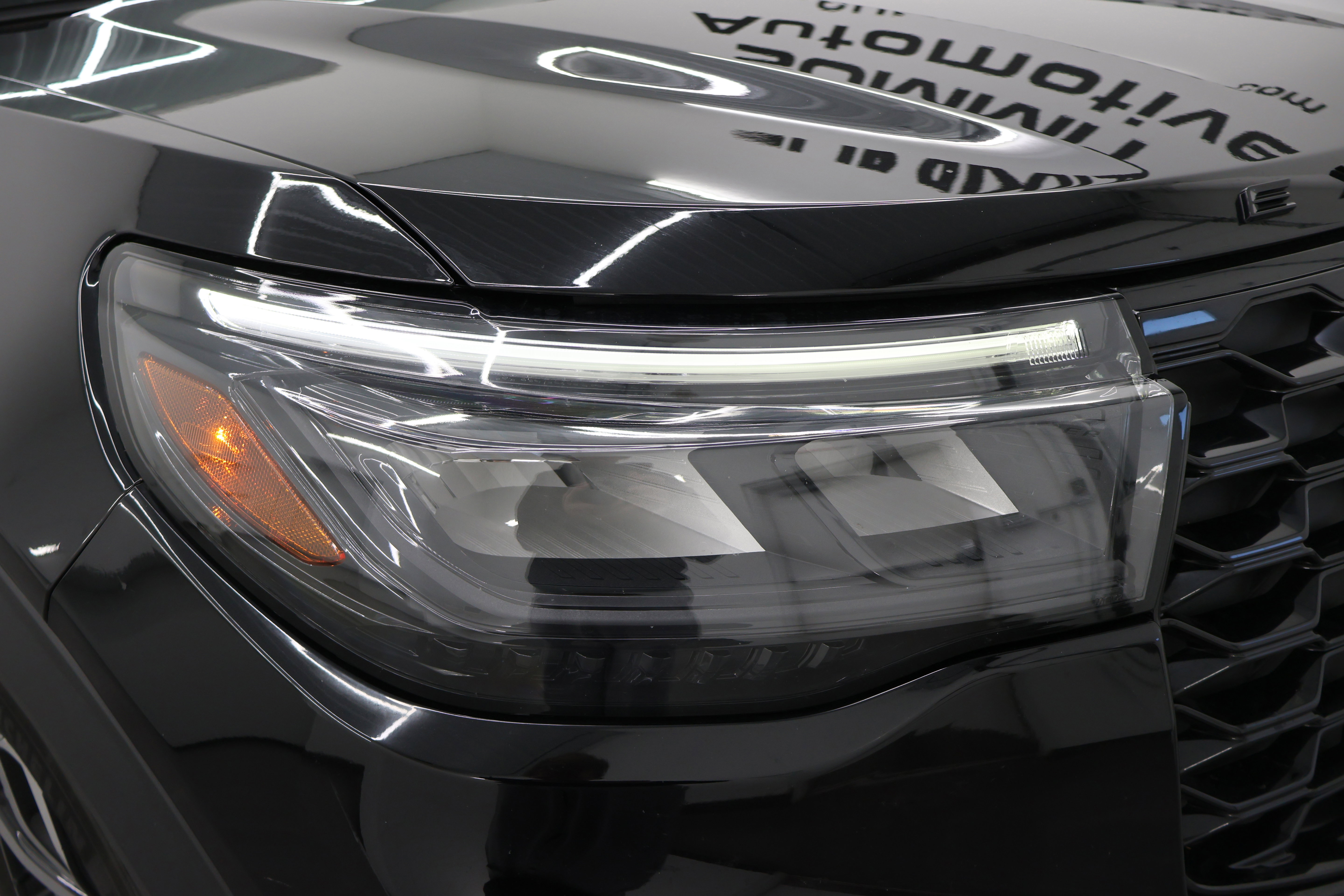 Used 2025 Ford Explorer ST-Line image 25