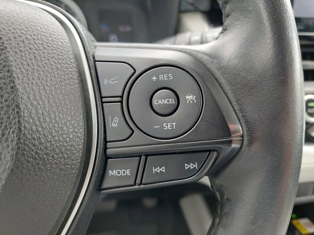 Certified 2022 Toyota Corolla Cross LE FWD image 30