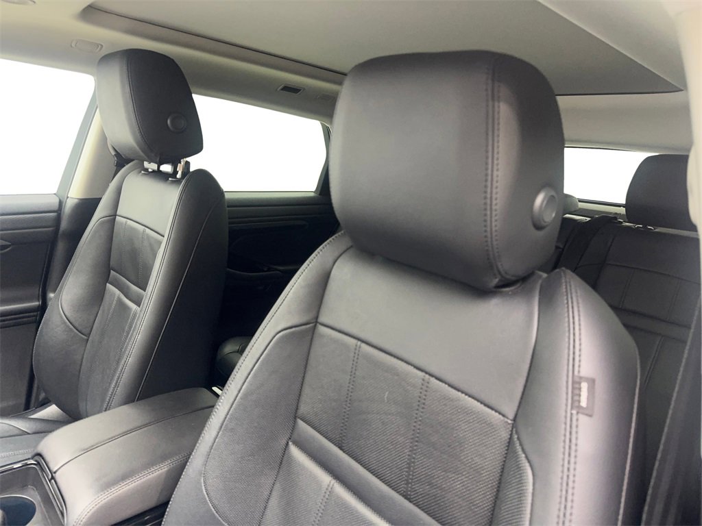 Used 2023 Land Rover Range Rover Evoque S image 28
